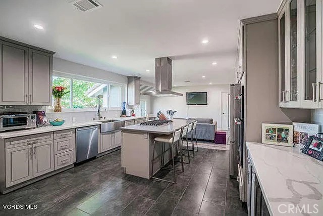 MLS #SR25245366 image #3