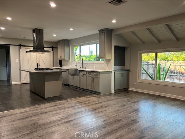 MLS #SR25245366 image #5