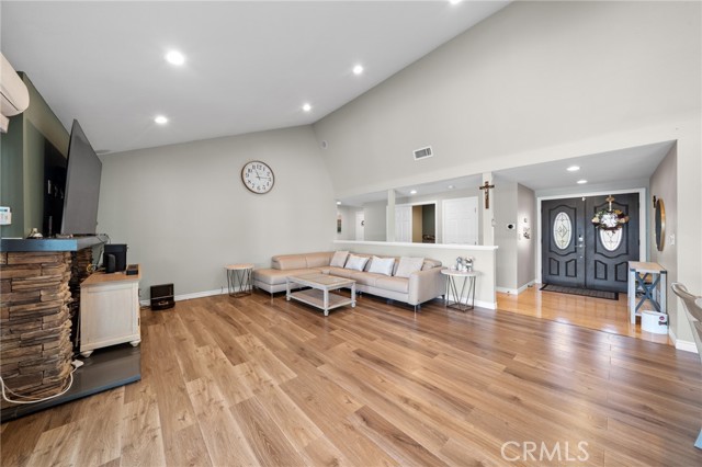 MLS #SR25245477 image #11