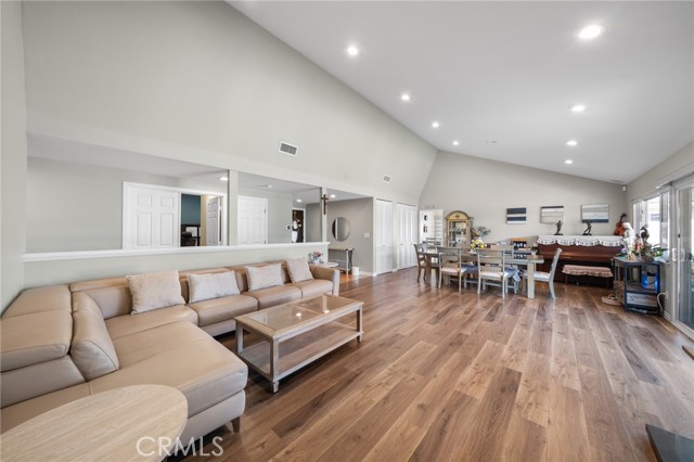 MLS #SR25245477 image #9