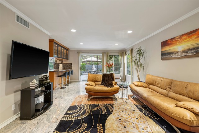 MLS #SR25245532 image #10