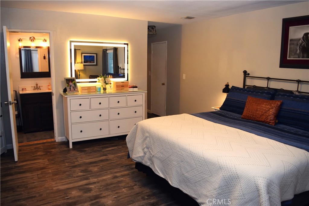 MLS #SR25245655 image #8