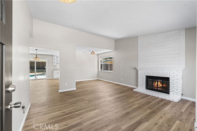 MLS #SR25246055 image #1