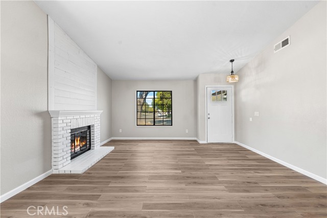 MLS #SR25246055 image #9