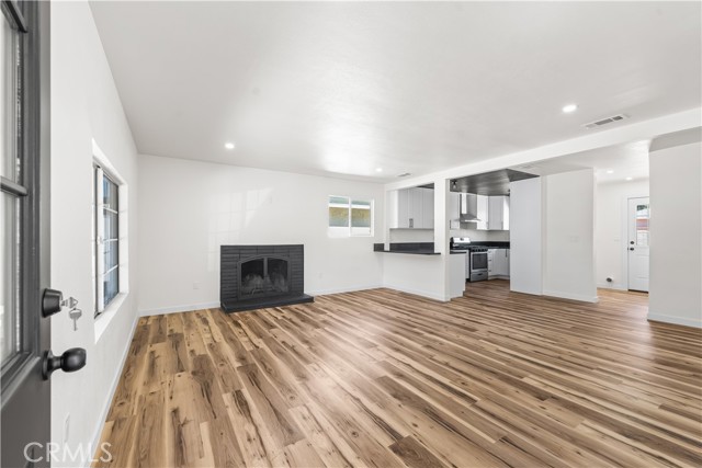 MLS #SR25246101 image #1