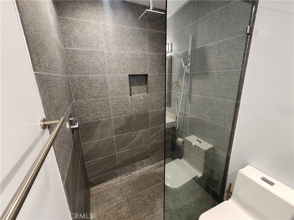 MLS #SR25246170 image #10