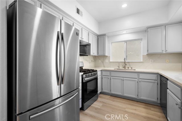 MLS #SR25246220 image #11