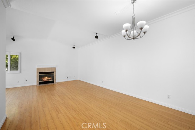 MLS #SR25246220 image #4