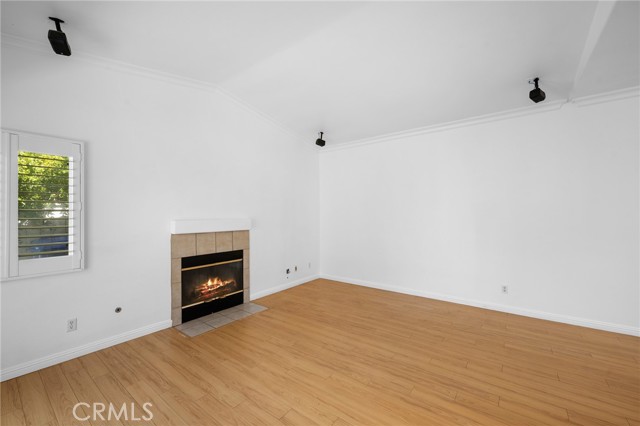 MLS #SR25246220 image #9