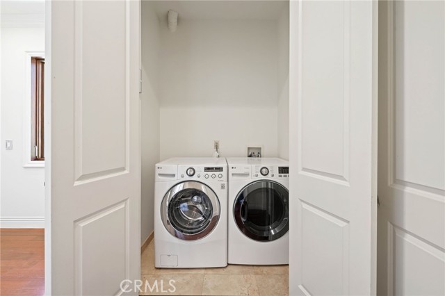 MLS #SR25246242 image #10