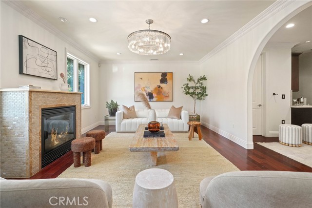 MLS #SR25246242 image #9