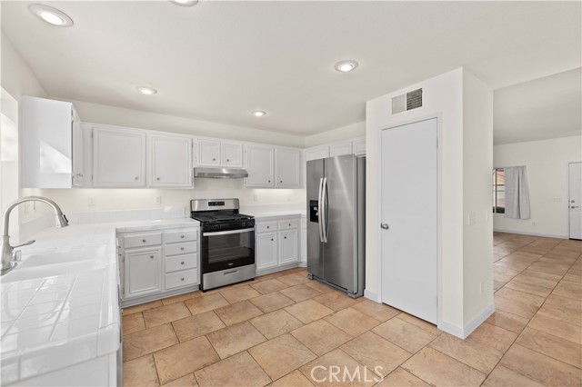 MLS #SR25246295 image #8