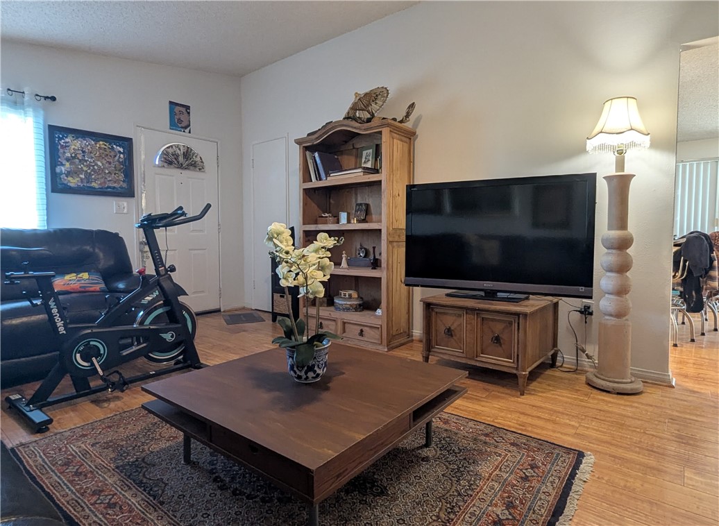 MLS #SR25246296 image #7