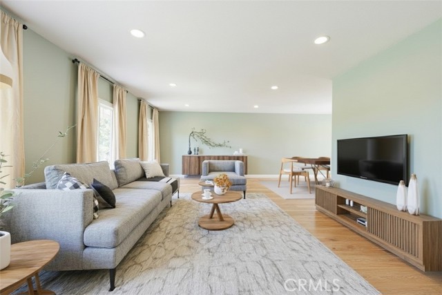 MLS #SR25246321 image #5