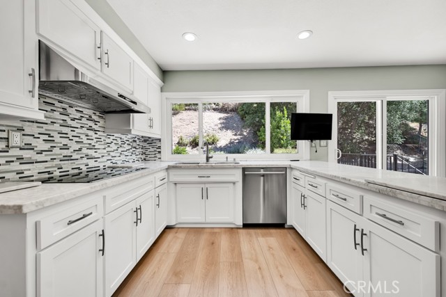 MLS #SR25246321 image #8