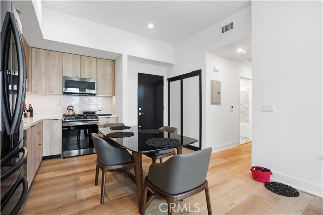 MLS #SR25246383 image #1