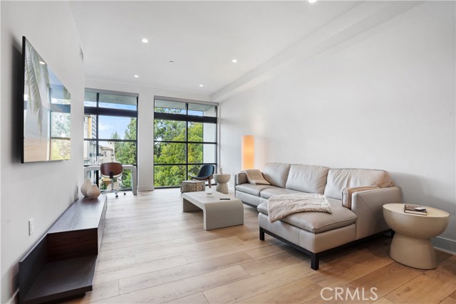 MLS #SR25246383 image #2