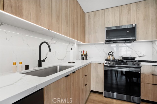 MLS #SR25246383 image #21