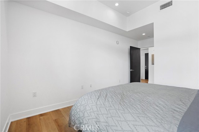 MLS #SR25246383 image #3