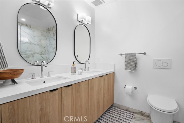 MLS #SR25246383 image #9