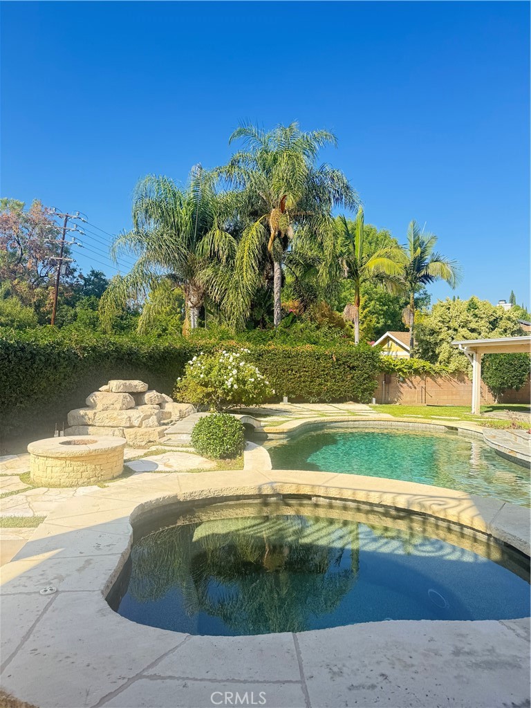 MLS #SR25246441 image #1