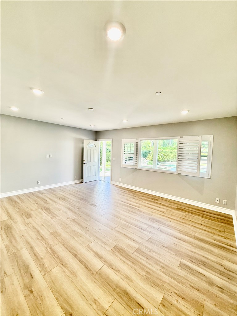 MLS #SR25246441 image #2