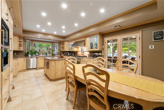 MLS #SR25246442 image #8