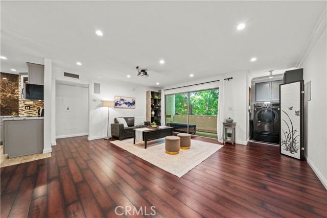 MLS #SR25246449 image #1