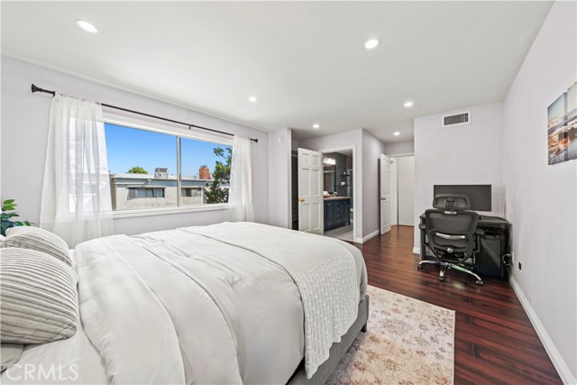 MLS #SR25246449 image #10