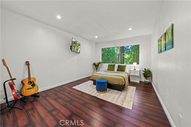 MLS #SR25246449 image #12