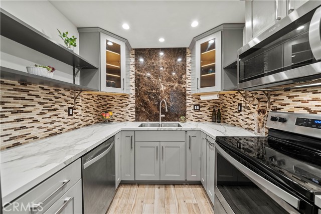 MLS #SR25246449 image #6