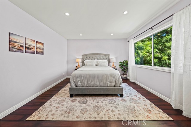 MLS #SR25246449 image #9