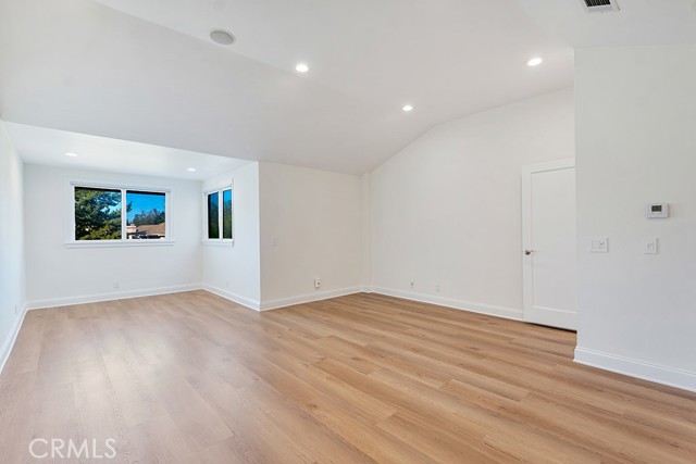 MLS #SR25246450 image #12