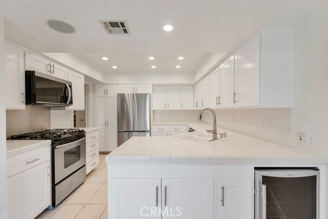 MLS #SR25246450 image #9