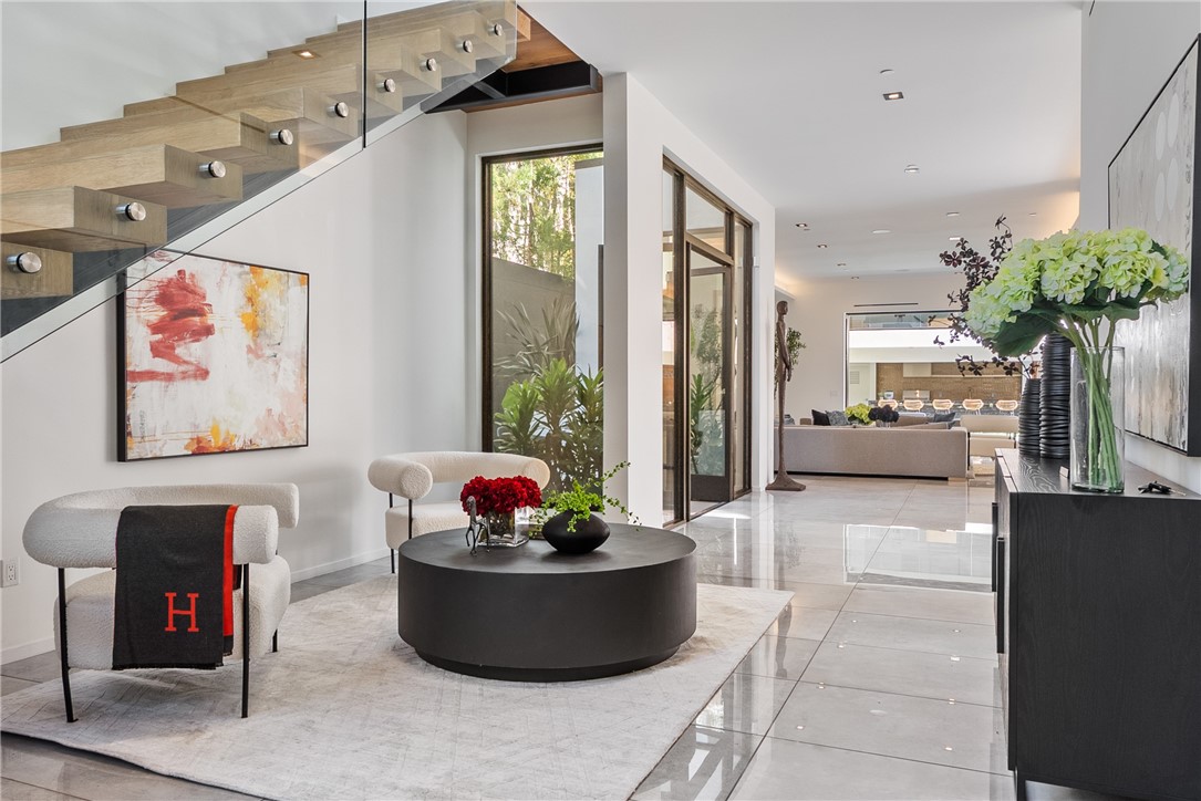 MLS #SR25246492 img 3