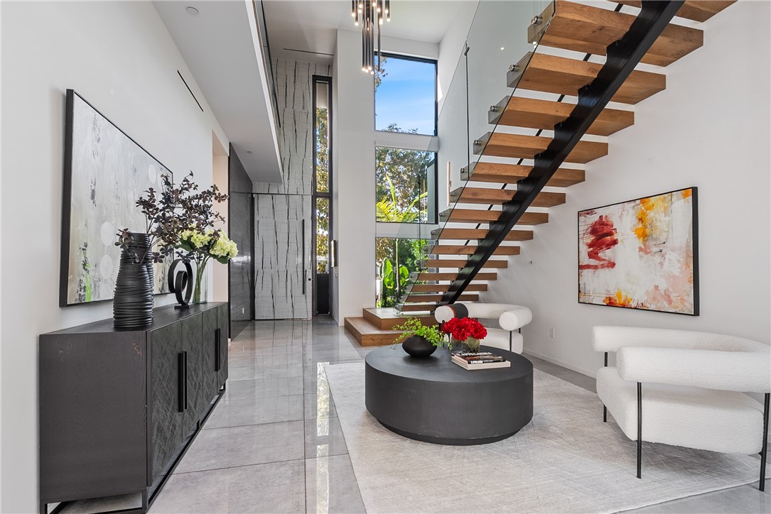 MLS #SR25246492 img 4