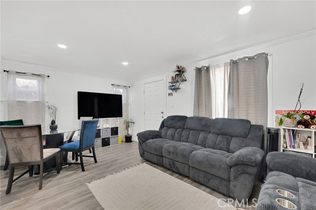 MLS #SR25246577 image #12