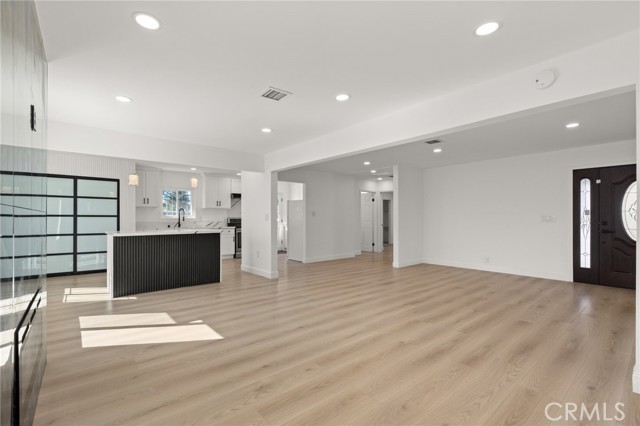 MLS #SR25246602 image #10