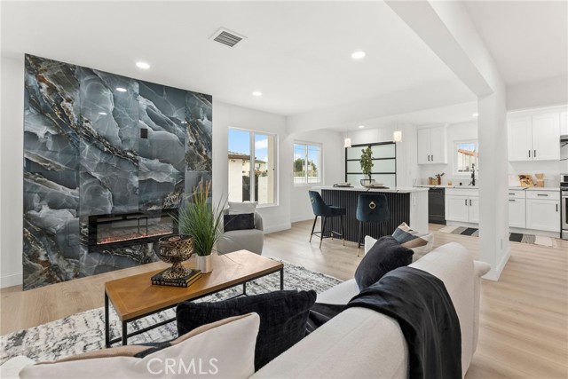 MLS #SR25246602 image #4