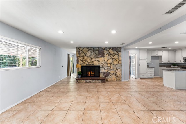MLS #SR25246661 image #8
