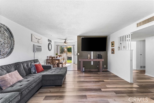 MLS #SR25246956 image #6