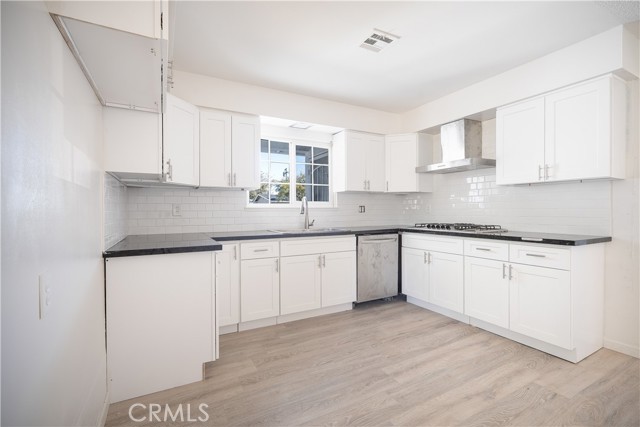 MLS #SR25247275 image #4