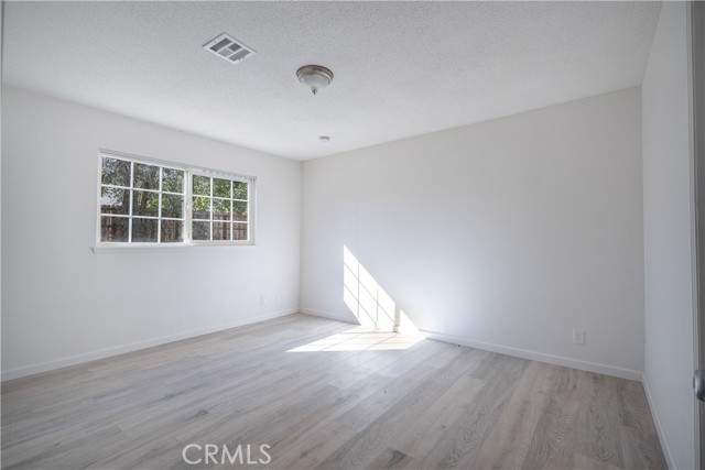 MLS #SR25247275 image #9