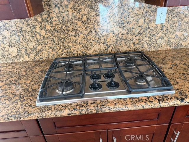 MLS #SR25247493 image #9