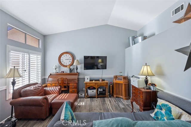 MLS #SR25247660 image #8