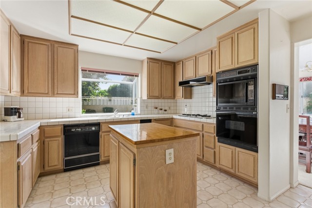 MLS #SR25247701 image #8