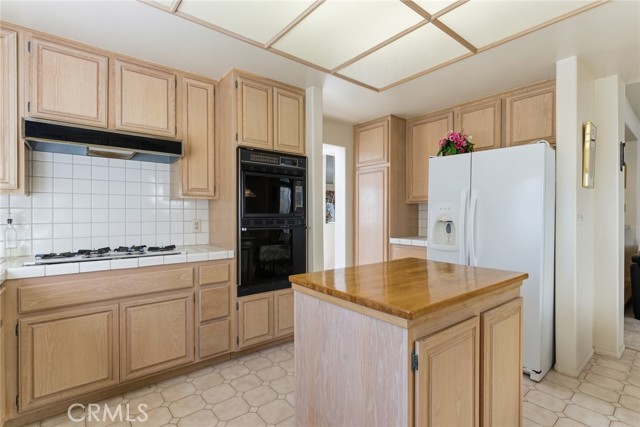 MLS #SR25247701 image #9