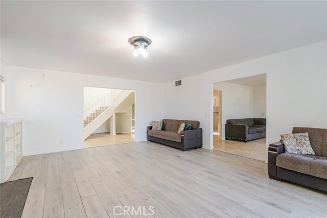 MLS #SR25247932 image #4