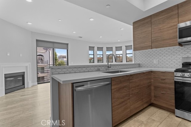 MLS #SR25247982 image #1