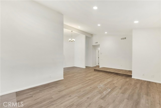 MLS #SR25248015 image #5